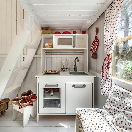 וילה With Cozy Fireplace *